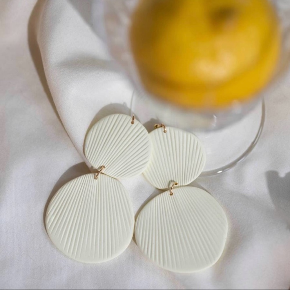 Resting Beach Face Earrings in Touch of Sun Yellow